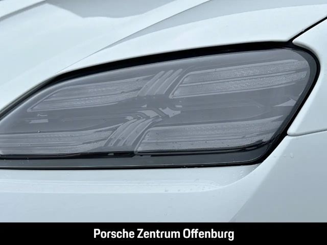 Porsche Macan HUD Luftfed. AHK-el. Pano Navi Dig.Cockpit