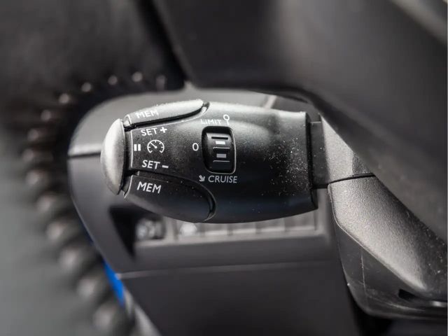 Peugeot 208 Allure Pack