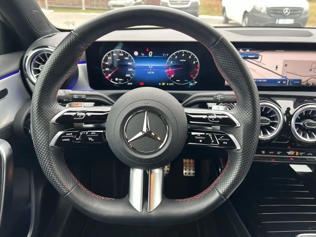 Mercedes-Benz A 180 AMG Line Hatchback