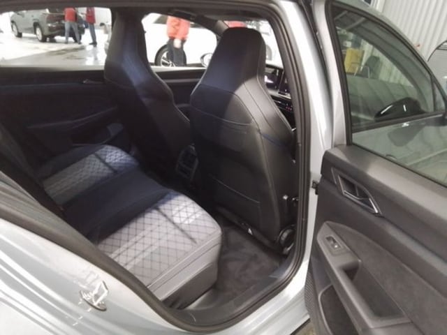 Volkswagen Golf 2.0 TDI DSG R-Line