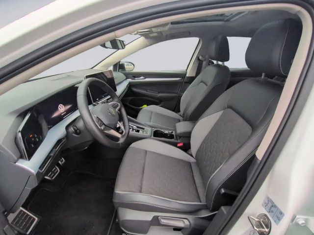 Volkswagen Golf 1.5 eTSI DSG Golf VIII