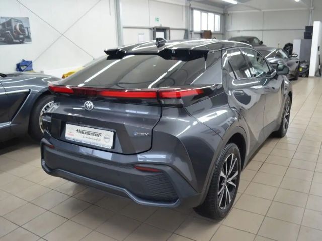 Toyota C-HR Hybride Team D