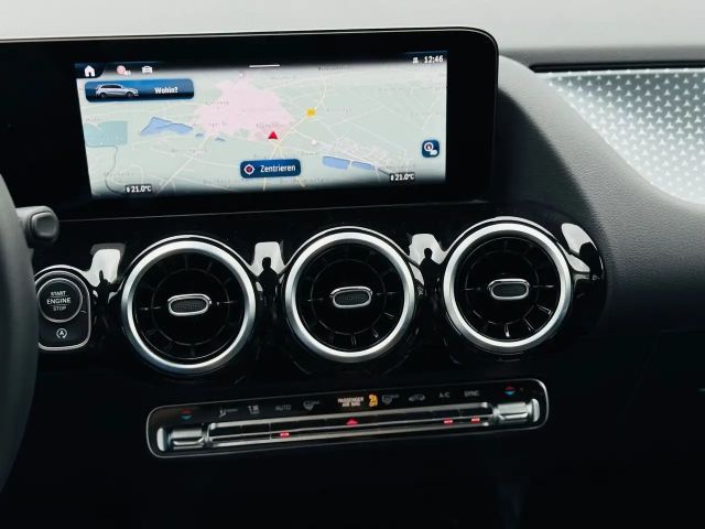 Mercedes-Benz B 200 Progressive Sedan