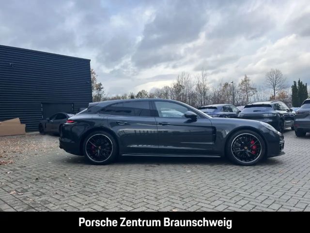 Porsche Panamera GTS Sport Turismo