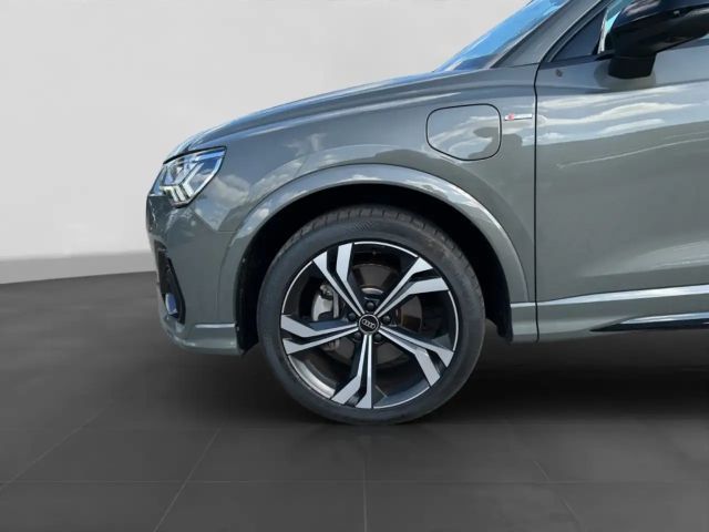 Audi Q3 1.4 TFSI Hybride S-Line