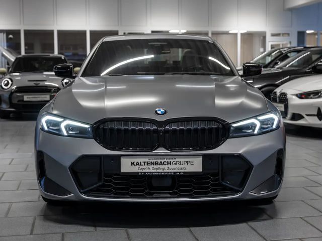 BMW 330 330i M-Sport Sedan xDrive