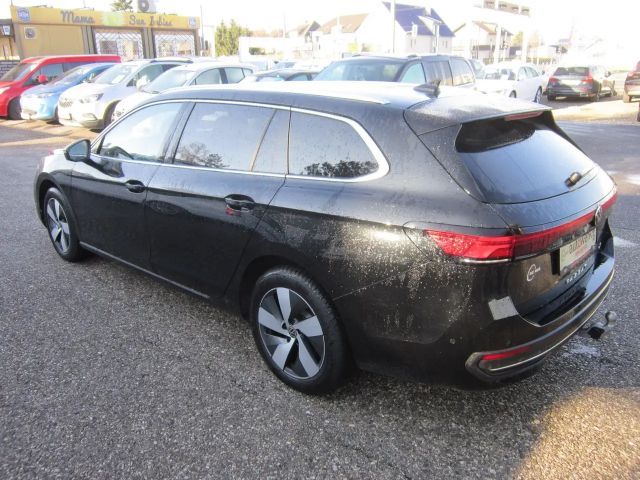 Volkswagen Passat 1.5 eTSI Business Variant