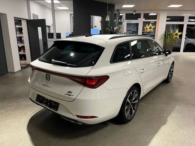 Seat Leon 1.5 eTSI DSG FR-lijn Sportstourer