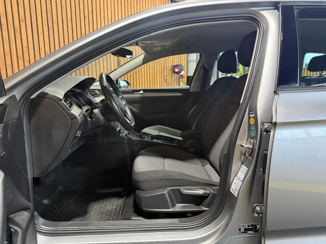 Volkswagen Passat DSG Variant