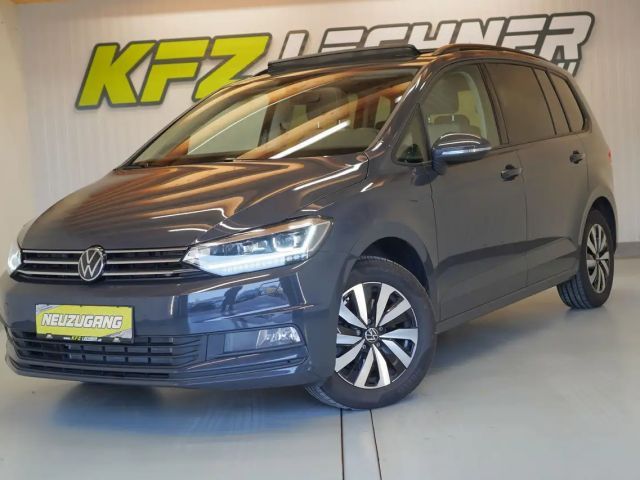 Volkswagen Touran 1.5 TSI DSG