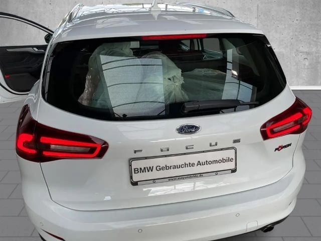 Ford Focus Titanium Wagon