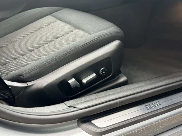 BMW 330 330e xDrive