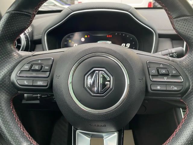 MG HS Luxury
