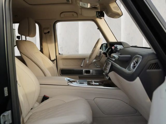 Mercedes-Benz G 450 450d AMG Line