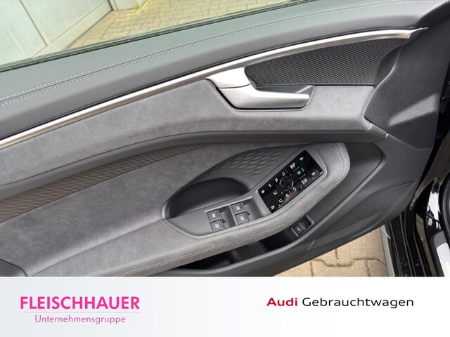 Audi A6 Avant Quattro S-Tronic