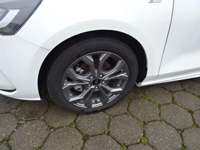 Ford Focus EcoBoost ST Line