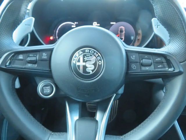 Alfa Romeo Giulia Q4