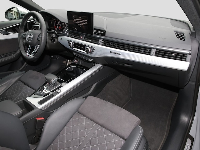 Audi RS4 Avant Quattro