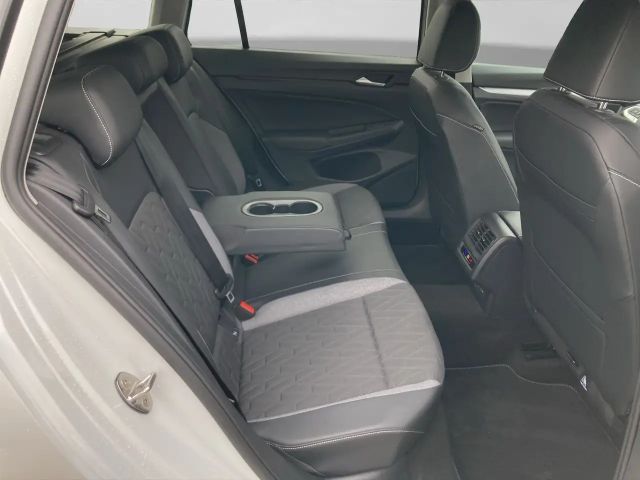 Volkswagen Golf 1.5 eTSI DSG IQ.Drive Variant