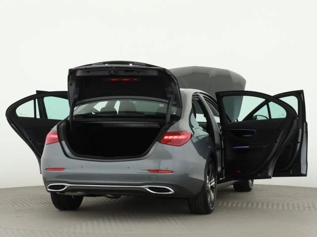 Mercedes-Benz C 200 AVANTGARDE Sedan