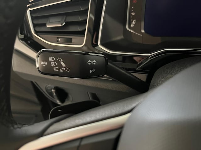 Volkswagen Polo 1.0 TSI DSG IQ.Drive R-Line