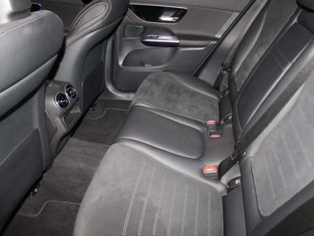 Mercedes-Benz GLC 300 4MATIC AMG Line