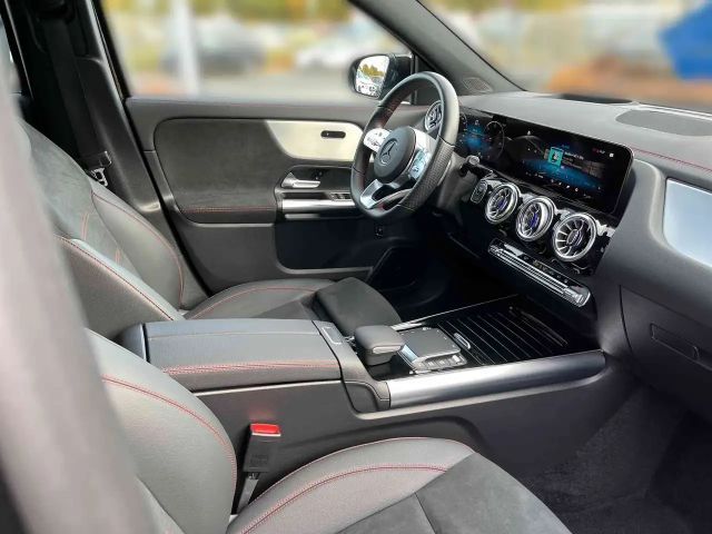 Mercedes-Benz EQA 300 4MATIC AMG Line