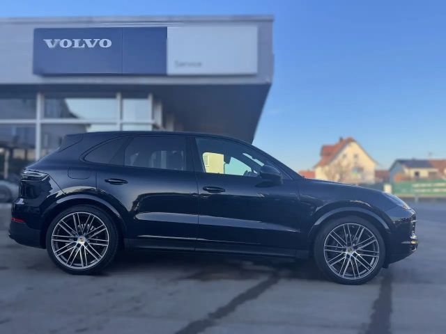 Porsche Cayenne Platinum Edition