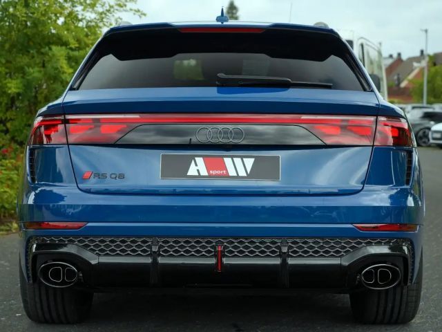 Audi RS Q8 perf 305KMH AHK MASSAGE OLED LASER KERAMIK