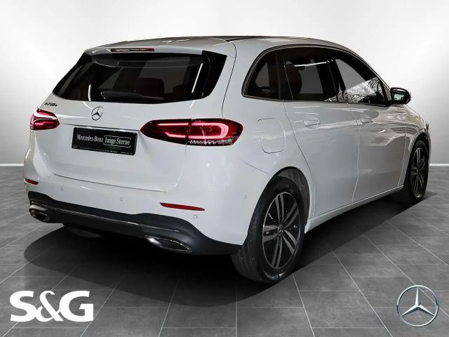 Mercedes-Benz B 250 B 250 e