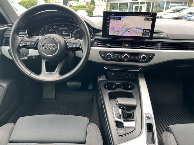 Audi A4 35 TFSI Avant S-Tronic
