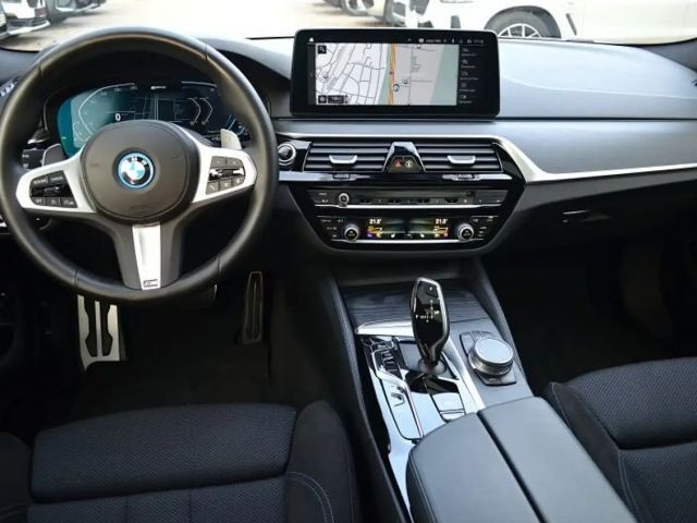 BMW 530 530e M-Sport