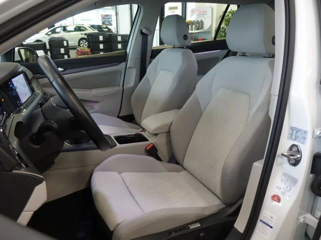 Volkswagen Golf 1.5 TSI Style Variant