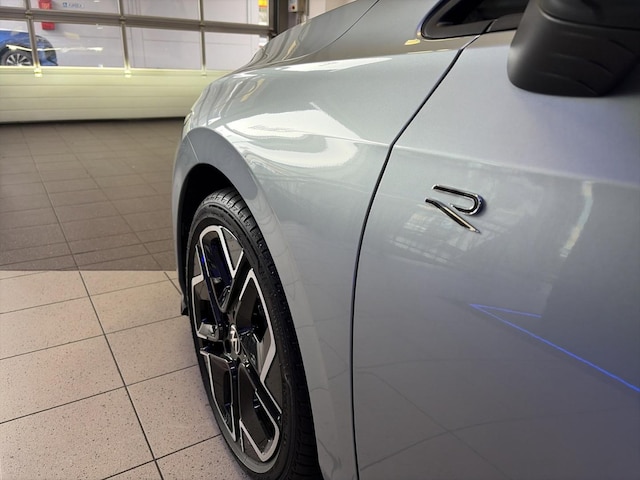 Volkswagen Golf 1.5 eTSI DSG R-Line