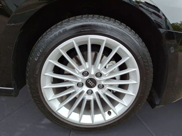 Audi A3 30 TFSI Sedan
