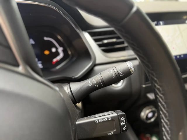 Renault Captur Intens TCe 140