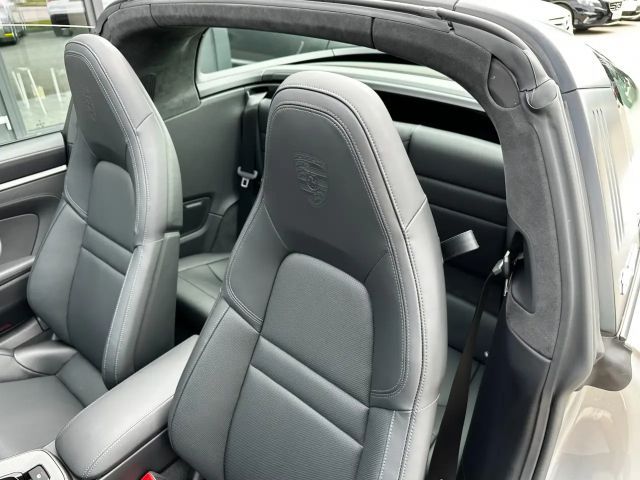 Porsche 992 4 Cabrio Targa