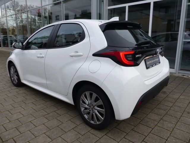 Toyota Yaris Hatchback Hybride Team D