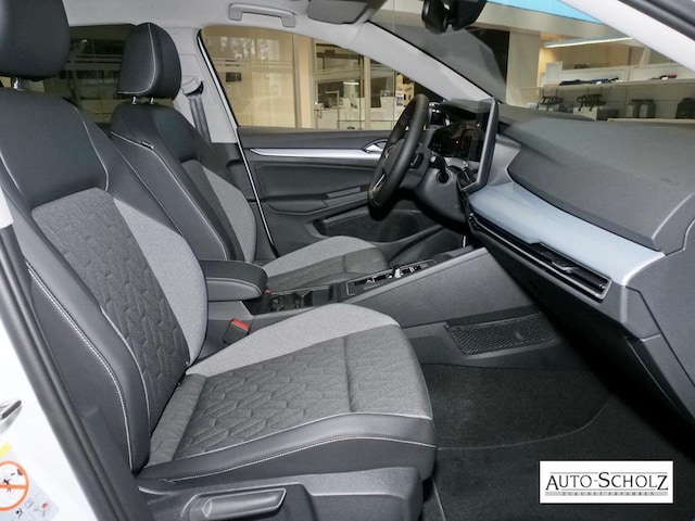 Volkswagen Golf DSG Life