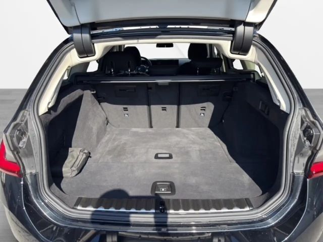 BMW 320 *** WIDSCREEN DISPLAY *** NP 61.260 *** -52% ***