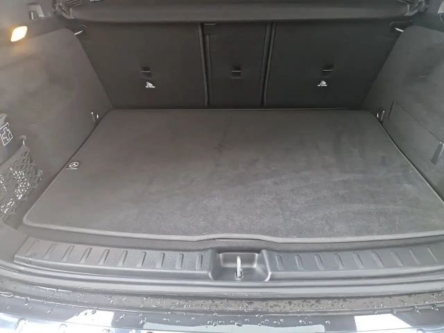 Mercedes-Benz GLA 180 AMG Line