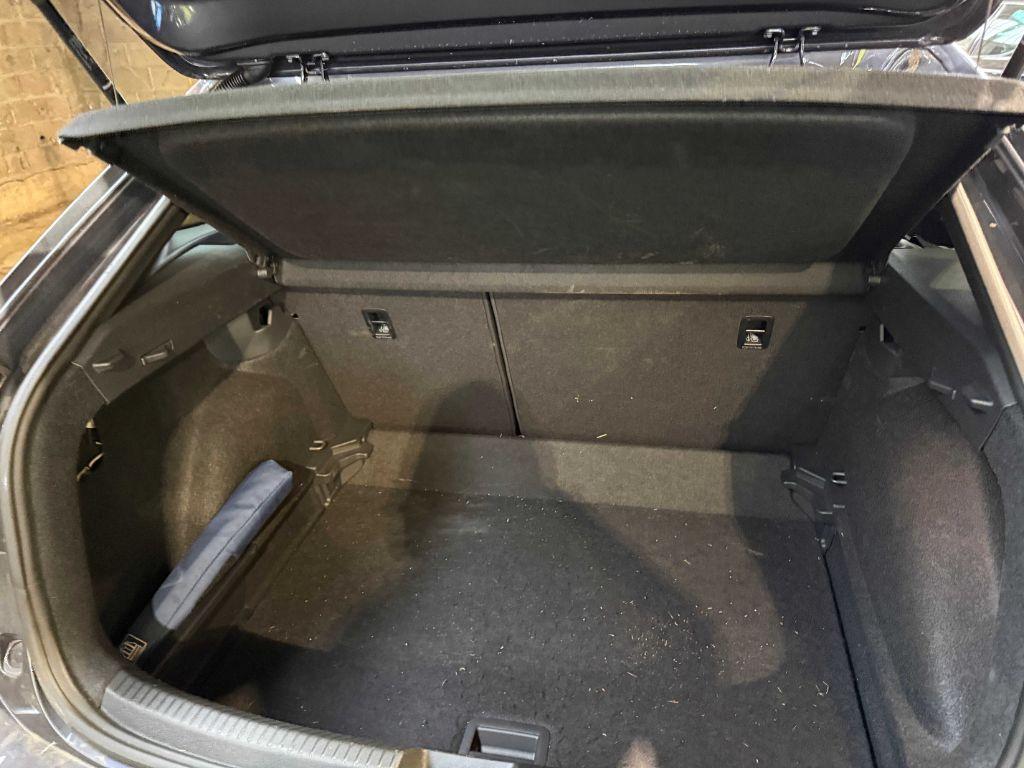 Volkswagen Taigo 1.0 TSI IQ.Drive R-Line