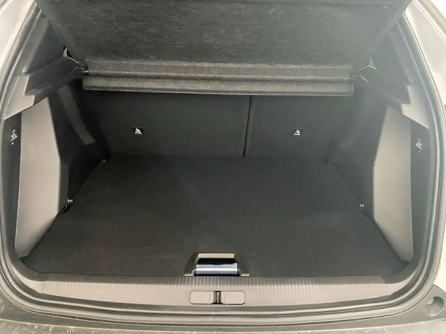 Peugeot 2008 Access Allure Pack