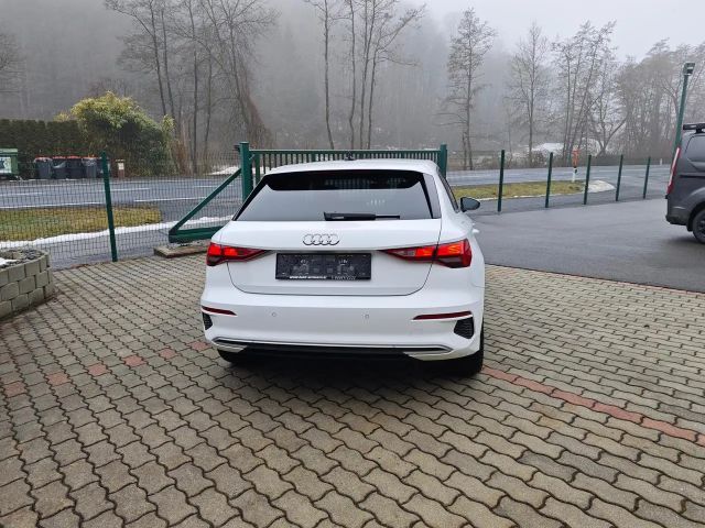 Audi A3 30 TDI Sedan