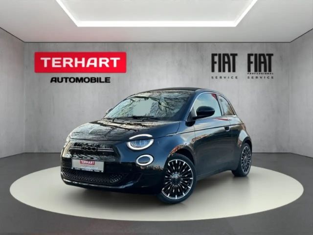Fiat 500e La Prima