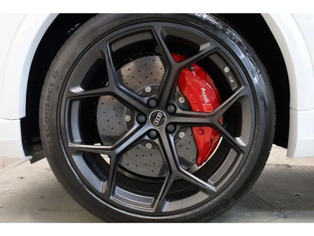 Audi RS Q8 Performance Quattro