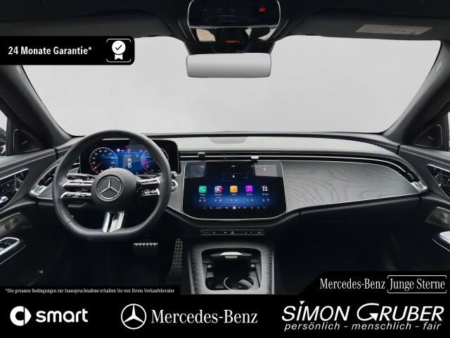 Mercedes-Benz E 220 AMG Line E 220 d Sedan