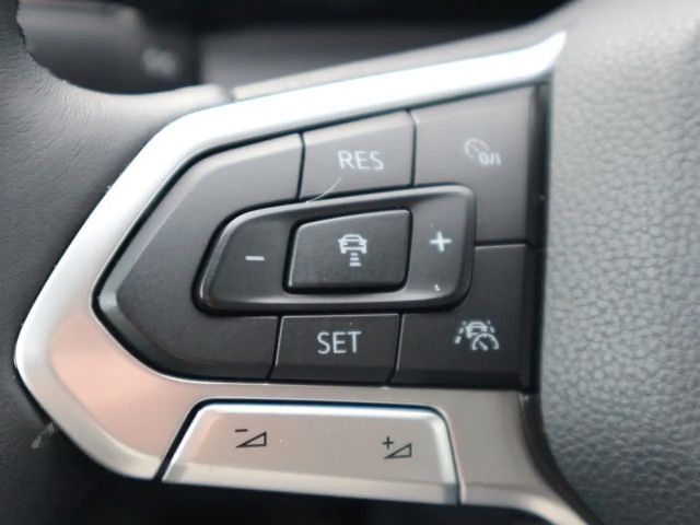 Volkswagen Golf 1.5 TSI Golf VIII Style