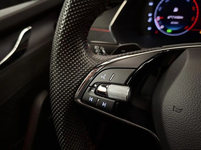 Skoda Octavia Combi RS