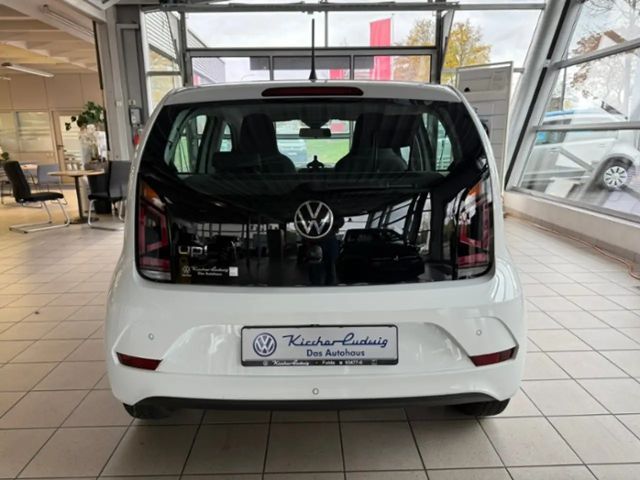 Volkswagen up! Move Move up!